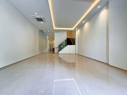 Lorong Chuan (D19), Terrace #552357191